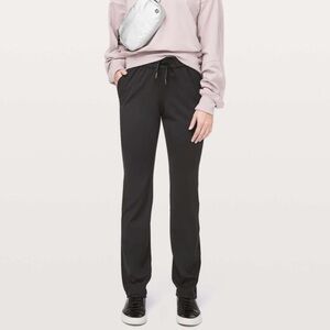 Lululemon on the fly black pull on pants 27 inch inseam